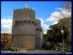 Torres de Serranos - Situated in the North end of the Old Town, facing the Turia Gardens. This is an ancient gateway of the city wall, and can for a small fee be climbed to offer great views of Valencia.